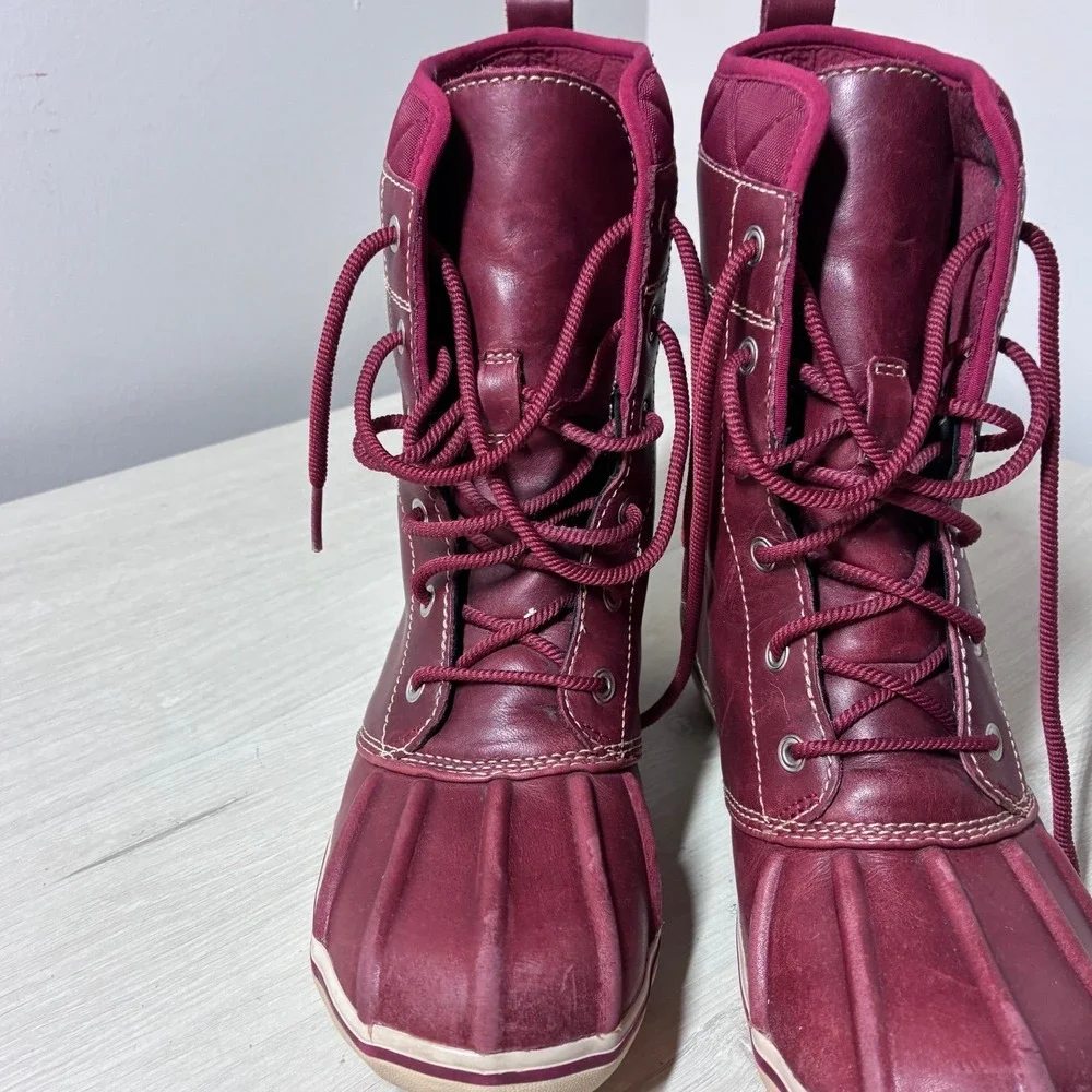 LL Bean Storm Chaser Boots Burgundy Leather Lace Up Duck Boots Womens 7.5